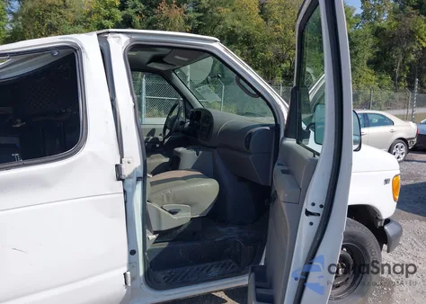 2002 Ford Econoline E150 Van из США, поврежденный, VIN 1FTRE14W32HA55270